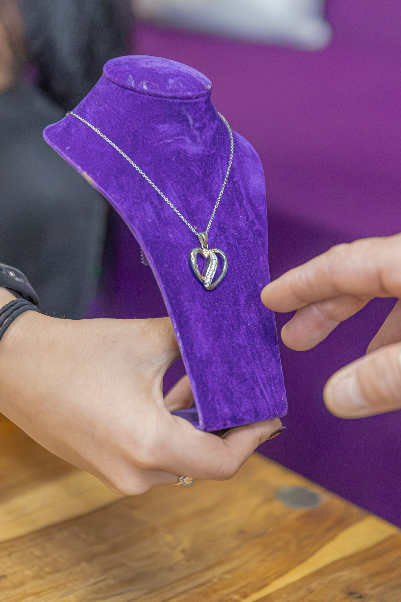An example of memorial jewellery being presented